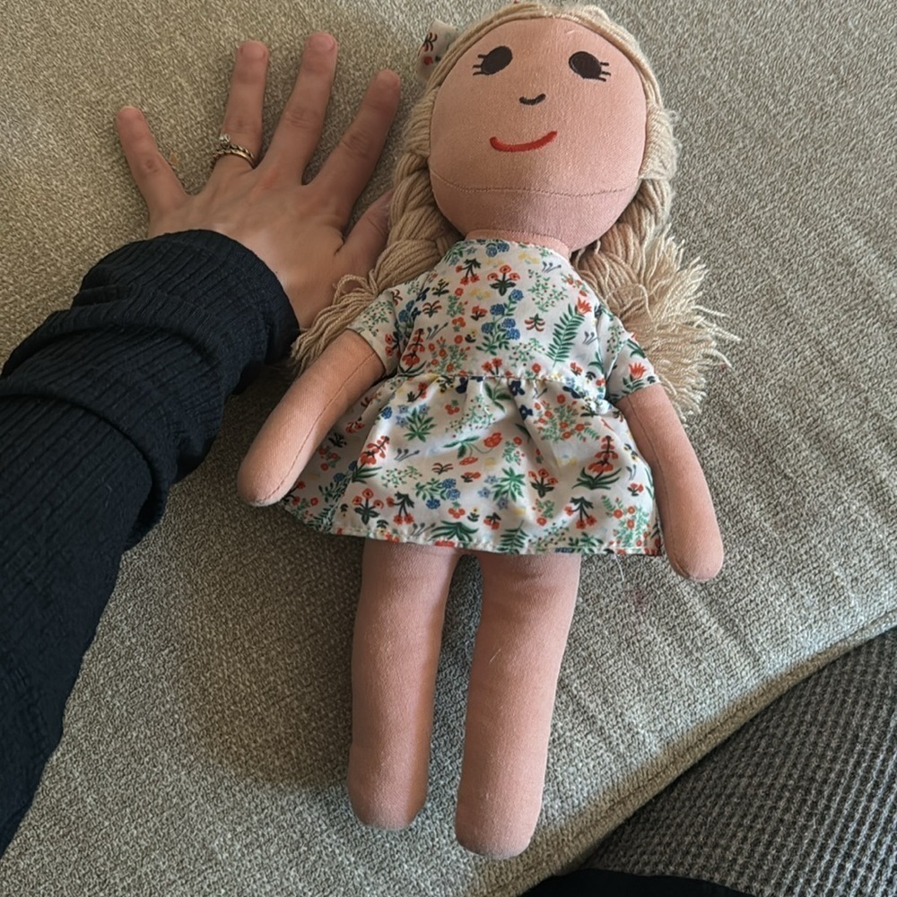 Grace Linen Doll From Ellie & Grace Bible Story Books So Loved Collection - Picture 6 of 6